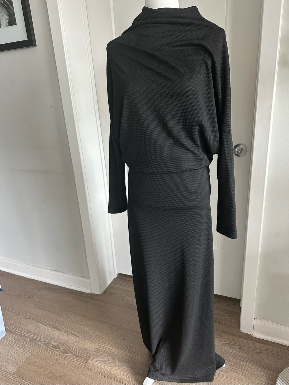 Gown dress prom , M/L Black Long Sleeve Maxi Dress open back